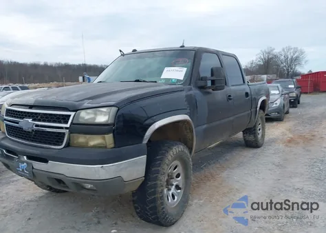 2005 Chevrolet Silverado 1500 Z71 from USA, damaged, VIN 2GCEK13T451153097